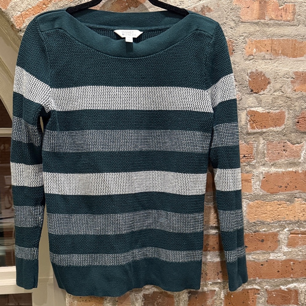 Market & Spruce Green and White Striped Sweater